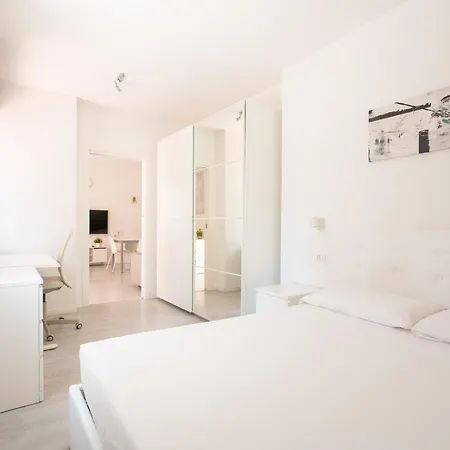 Garden - The - Self Check-in