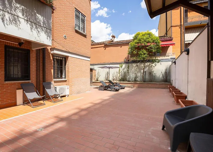 Garden - The - Self Check-in *